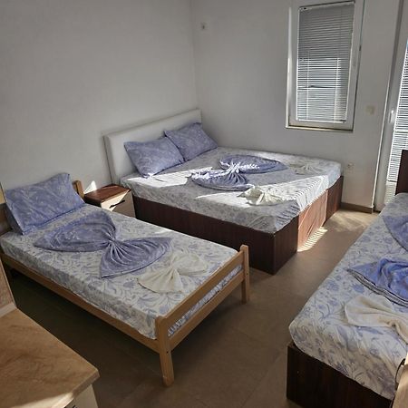 אוטייהא Apartmani Vila Ebra מראה חיצוני תמונה