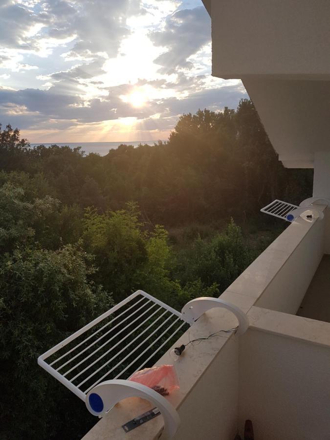 אוטייהא Apartmani Vila Ebra מראה חיצוני תמונה
