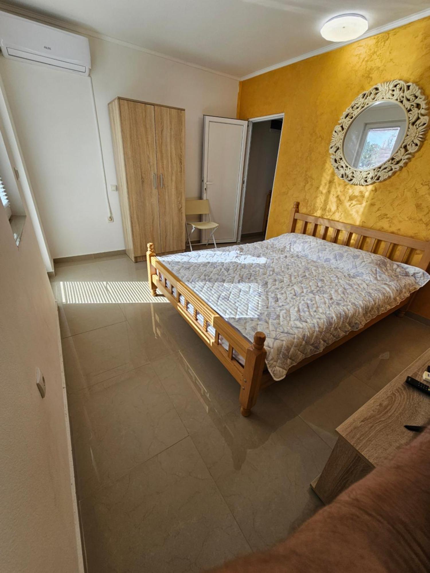 אוטייהא Apartmani Vila Ebra מראה חיצוני תמונה