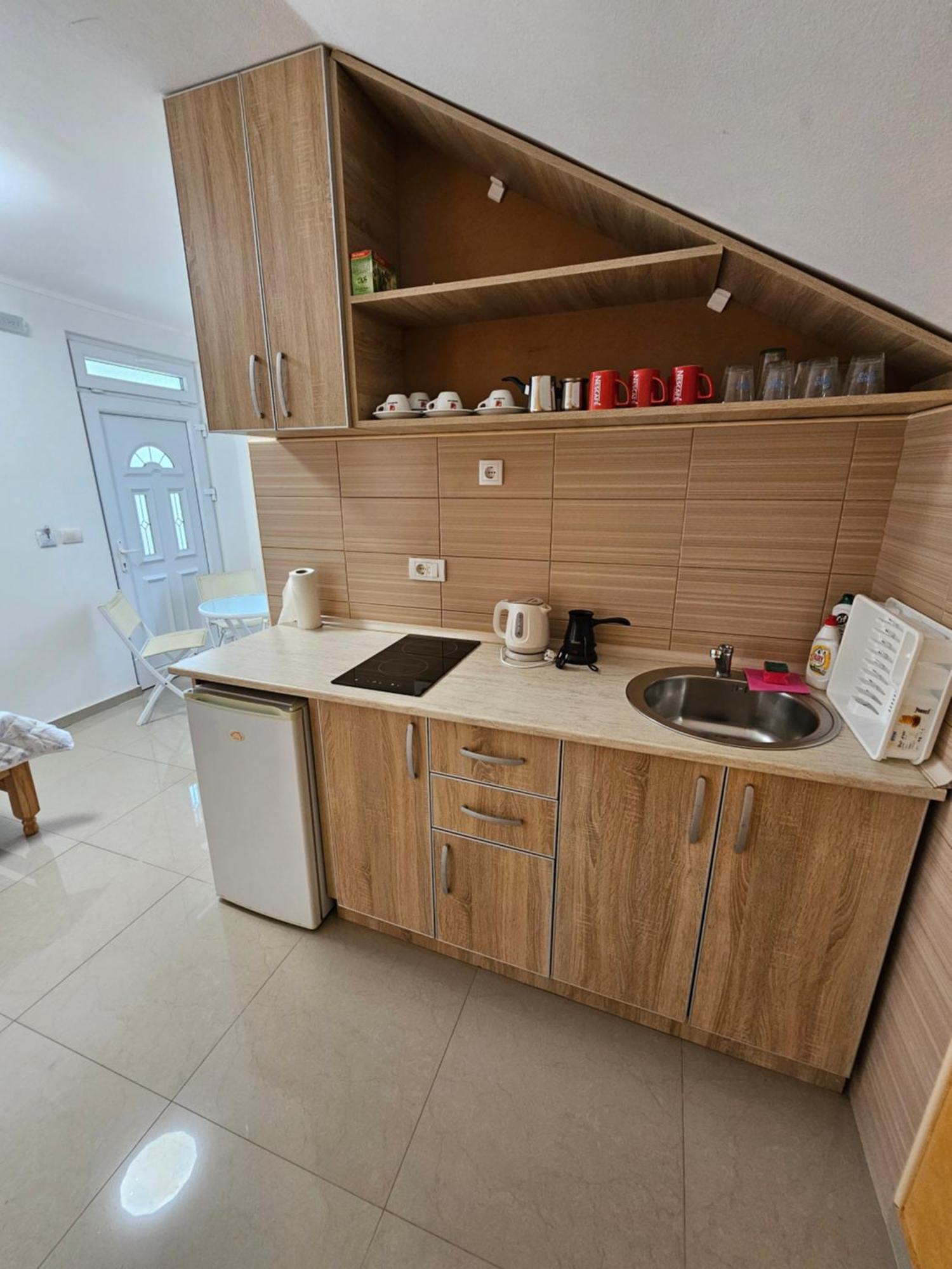 אוטייהא Apartmani Vila Ebra מראה חיצוני תמונה