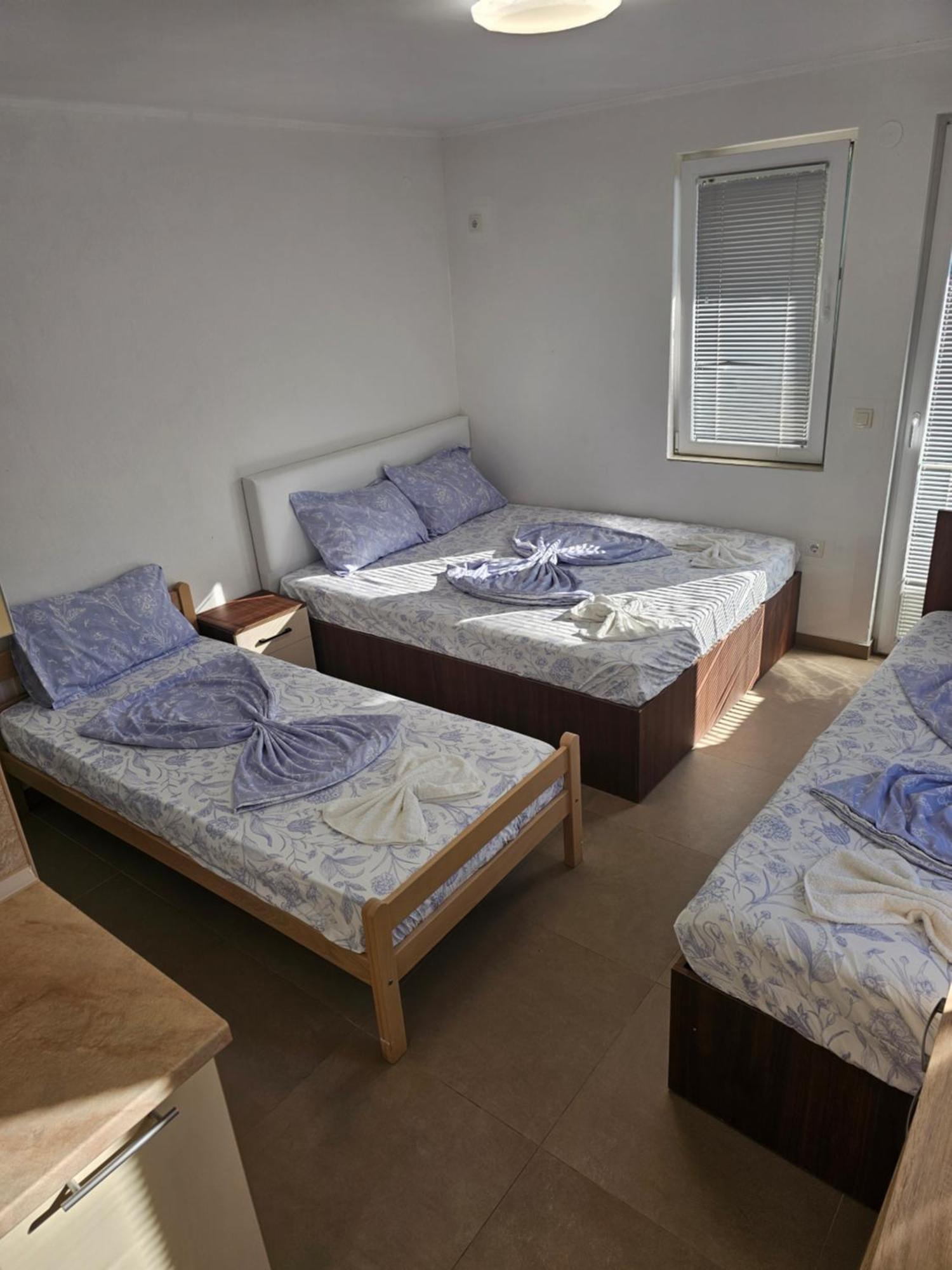 אוטייהא Apartmani Vila Ebra מראה חיצוני תמונה