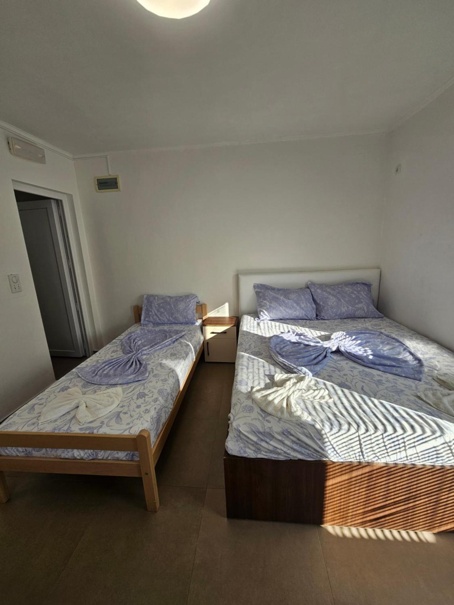 אוטייהא Apartmani Vila Ebra מראה חיצוני תמונה